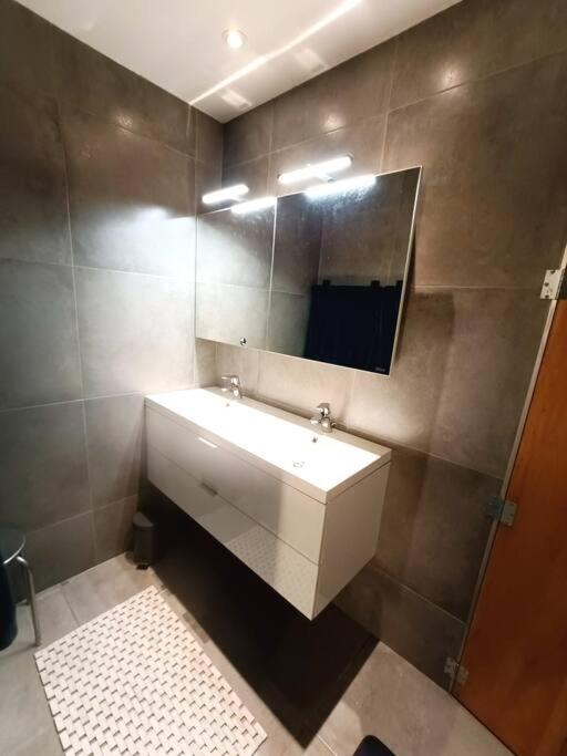 Le Havre du Circuit / Triplex avec Sauna