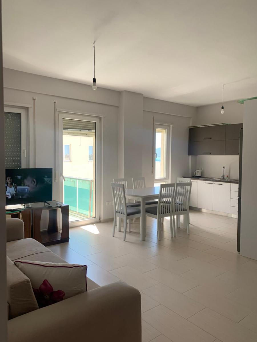 Lovely and spacious 2-bed room home in great location