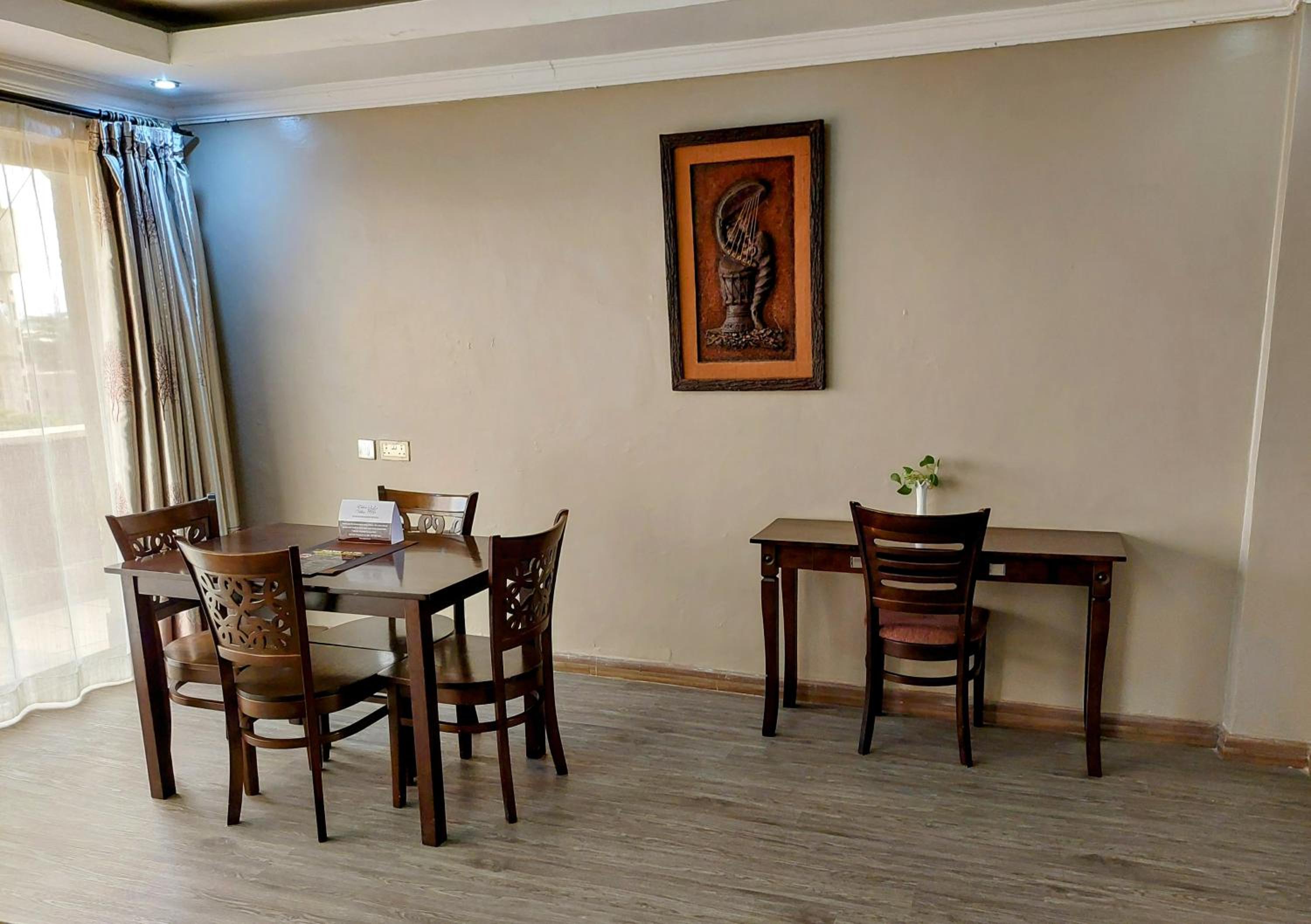 Eldon Hotel & Apartments