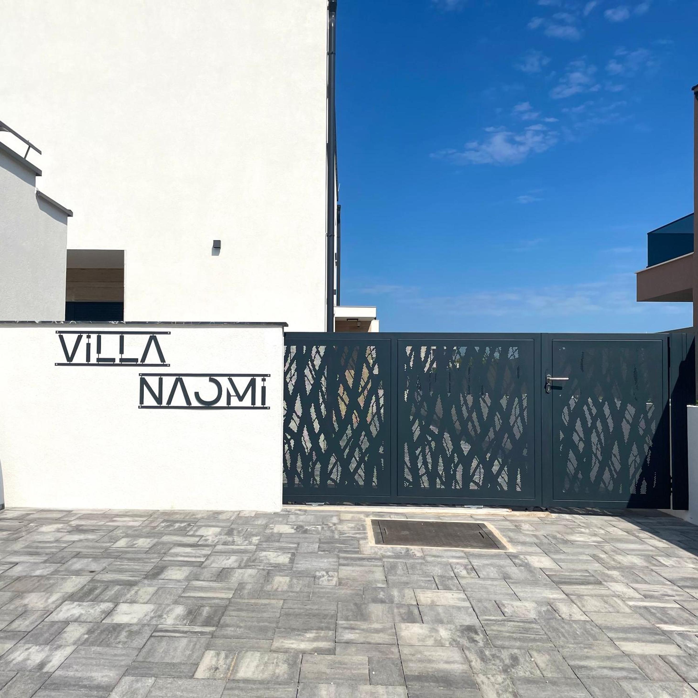 VILLA NAOMI view 2
