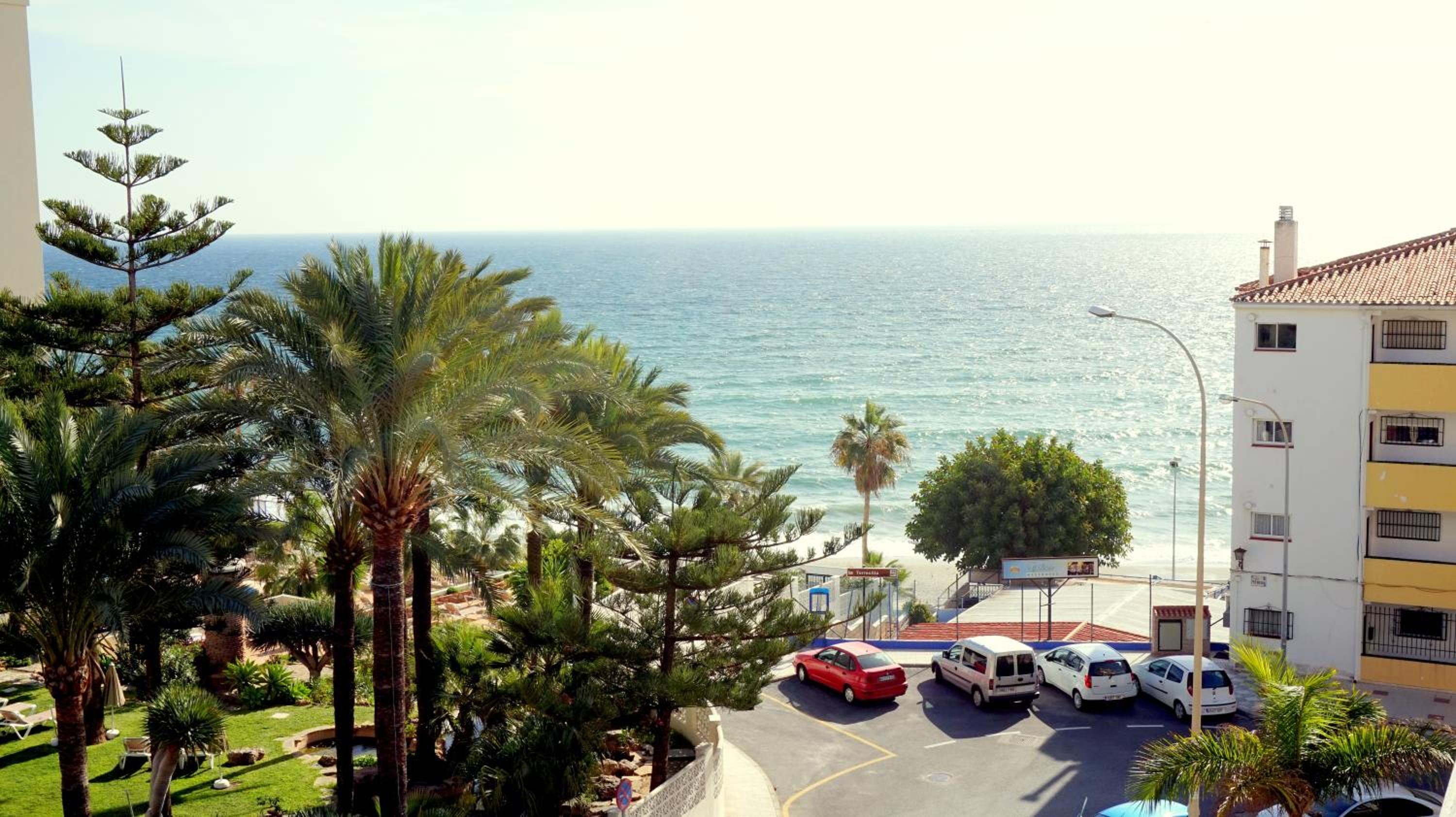 Apartamentos StarNerja II