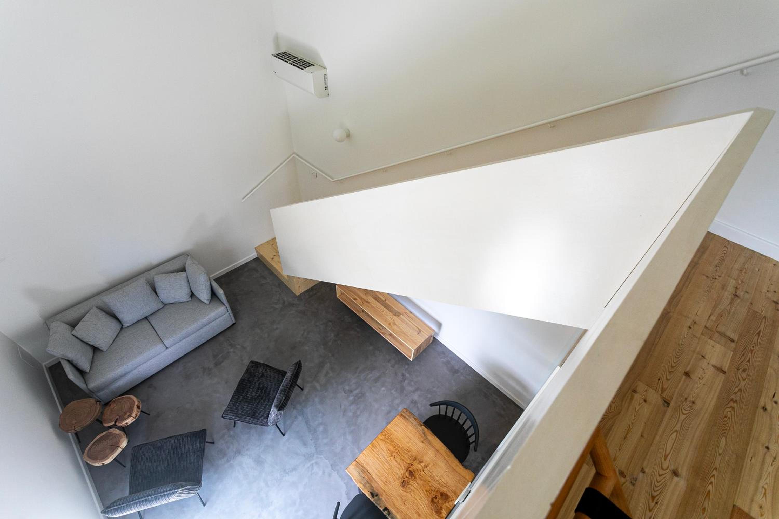 Photo 242