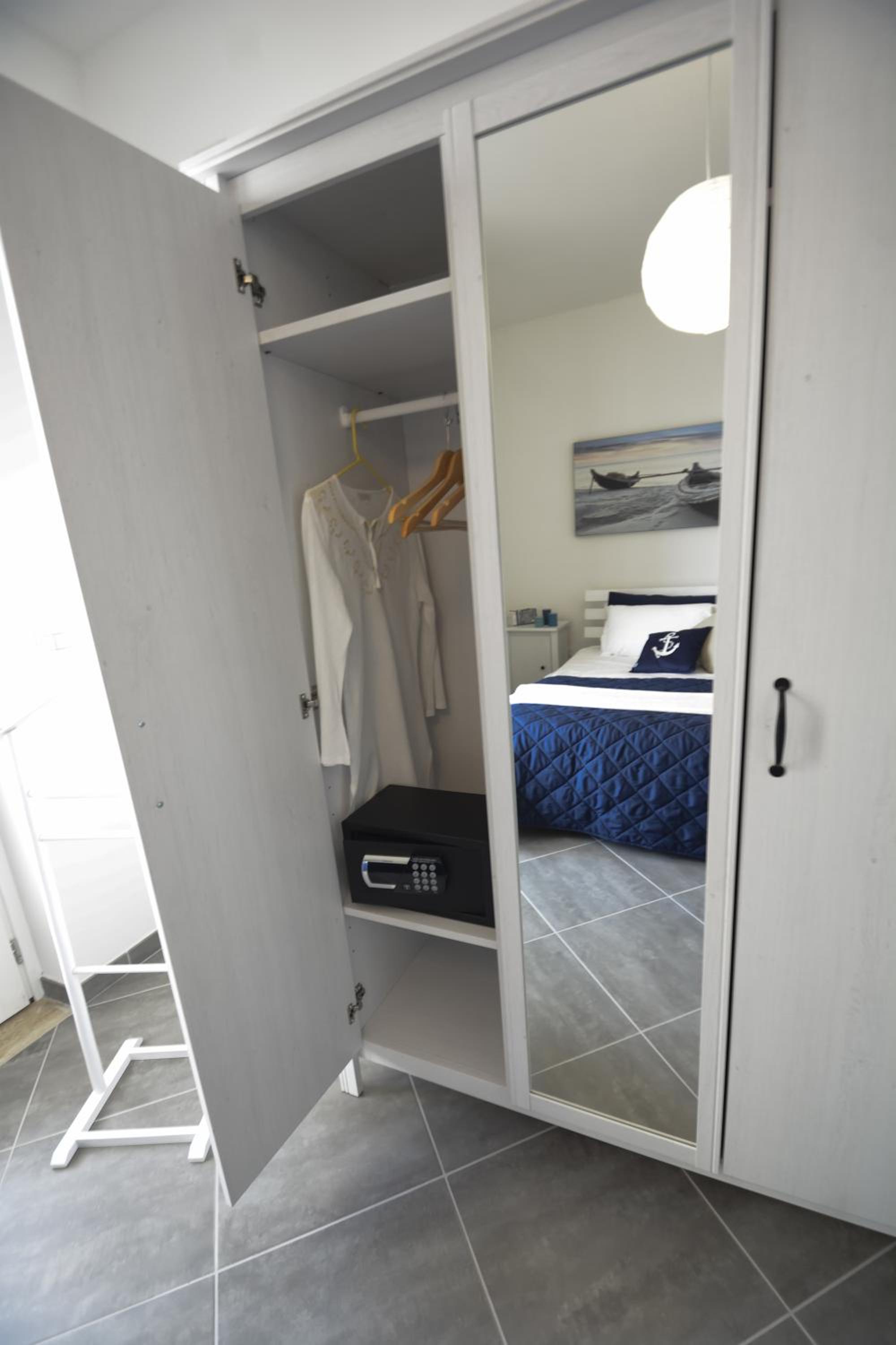 Hypogeum Suites & Apartments