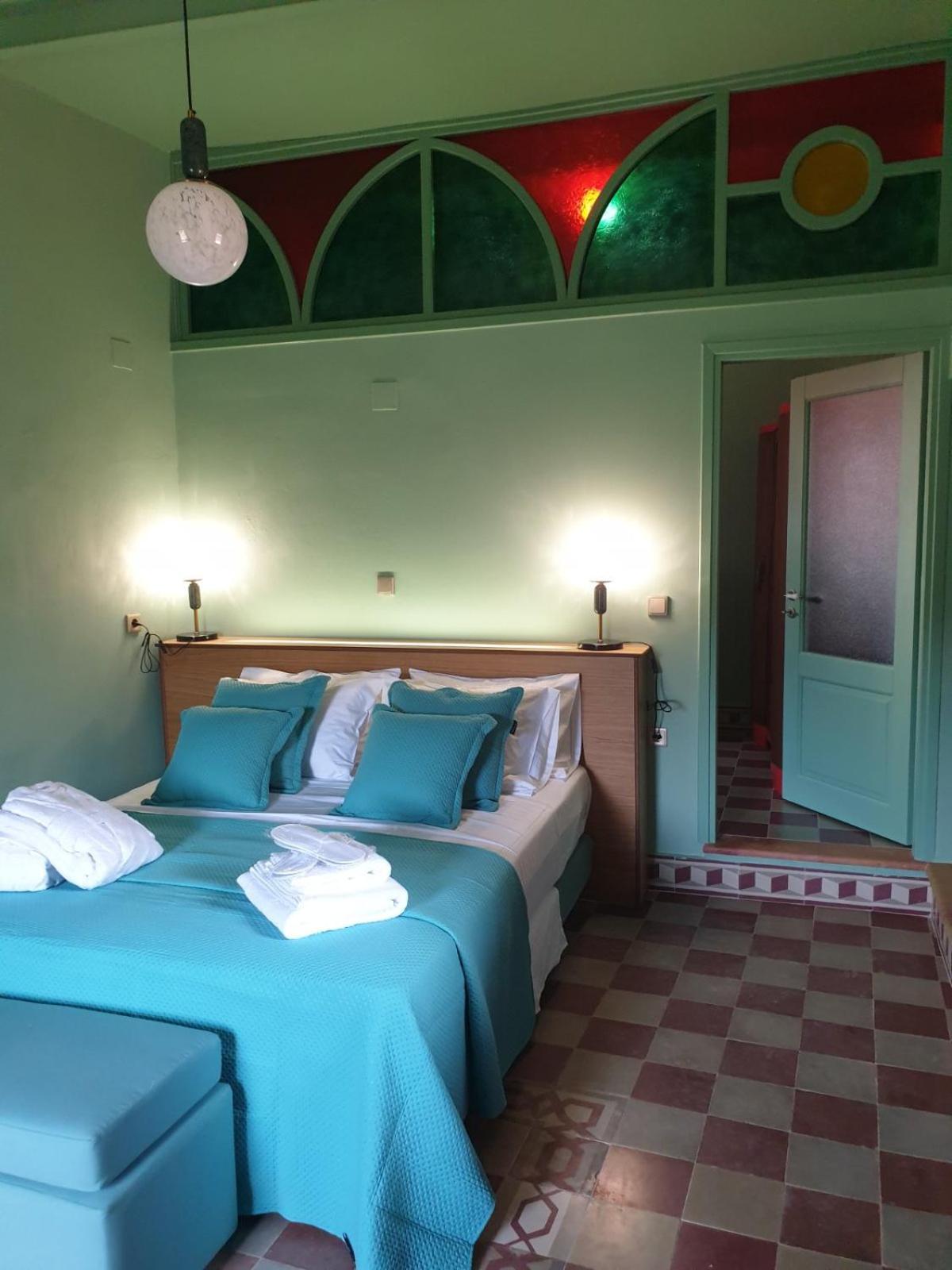 PhiloXenia Traditional Apartments