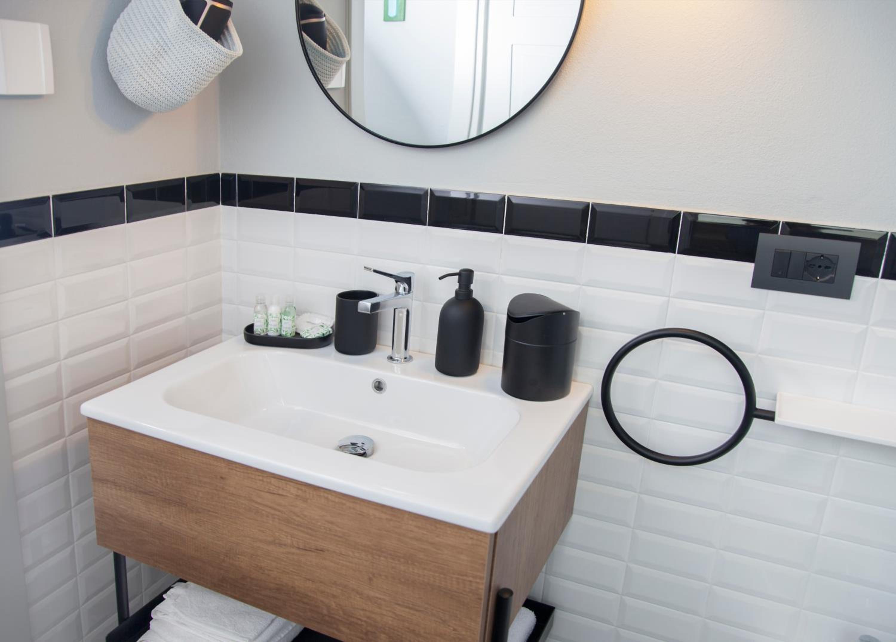 Moncrivel Rooms & Relax