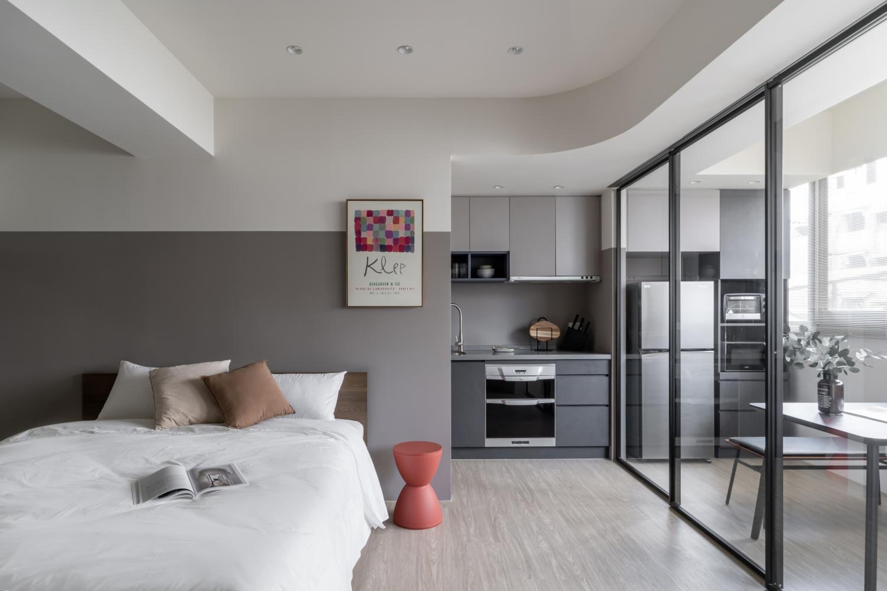 Lin Apartments by Olala Homes