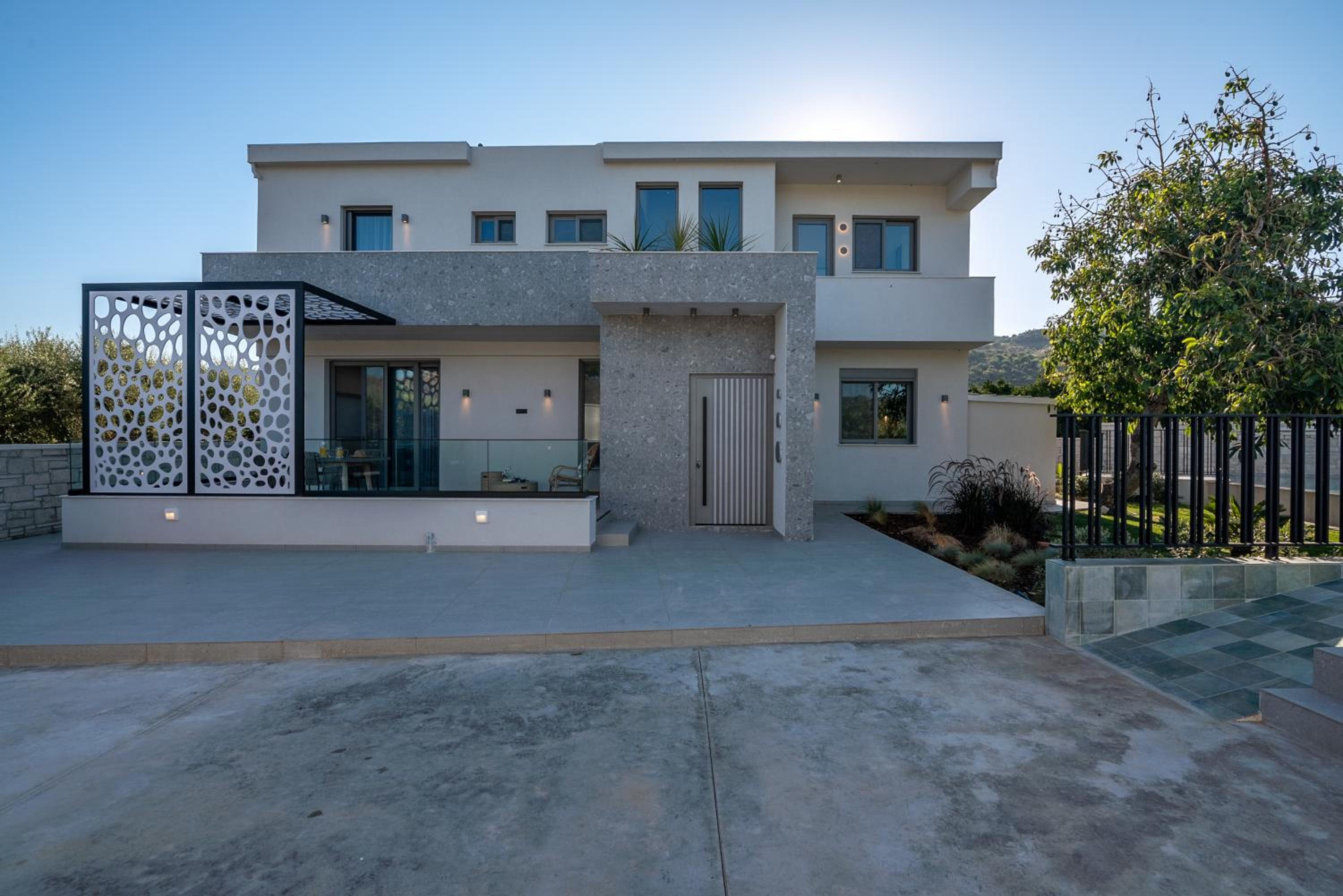 Hotel Alyona Villas - Villa Lona - Image 1