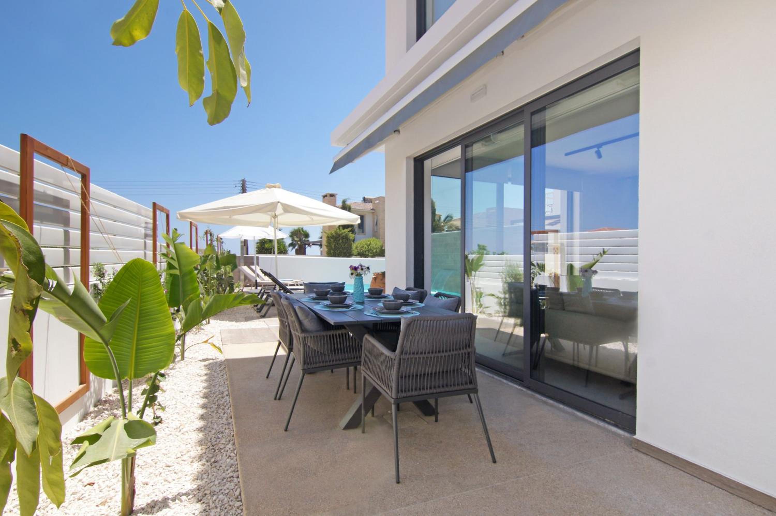 Votsalo Villa - 30m from Med Sea