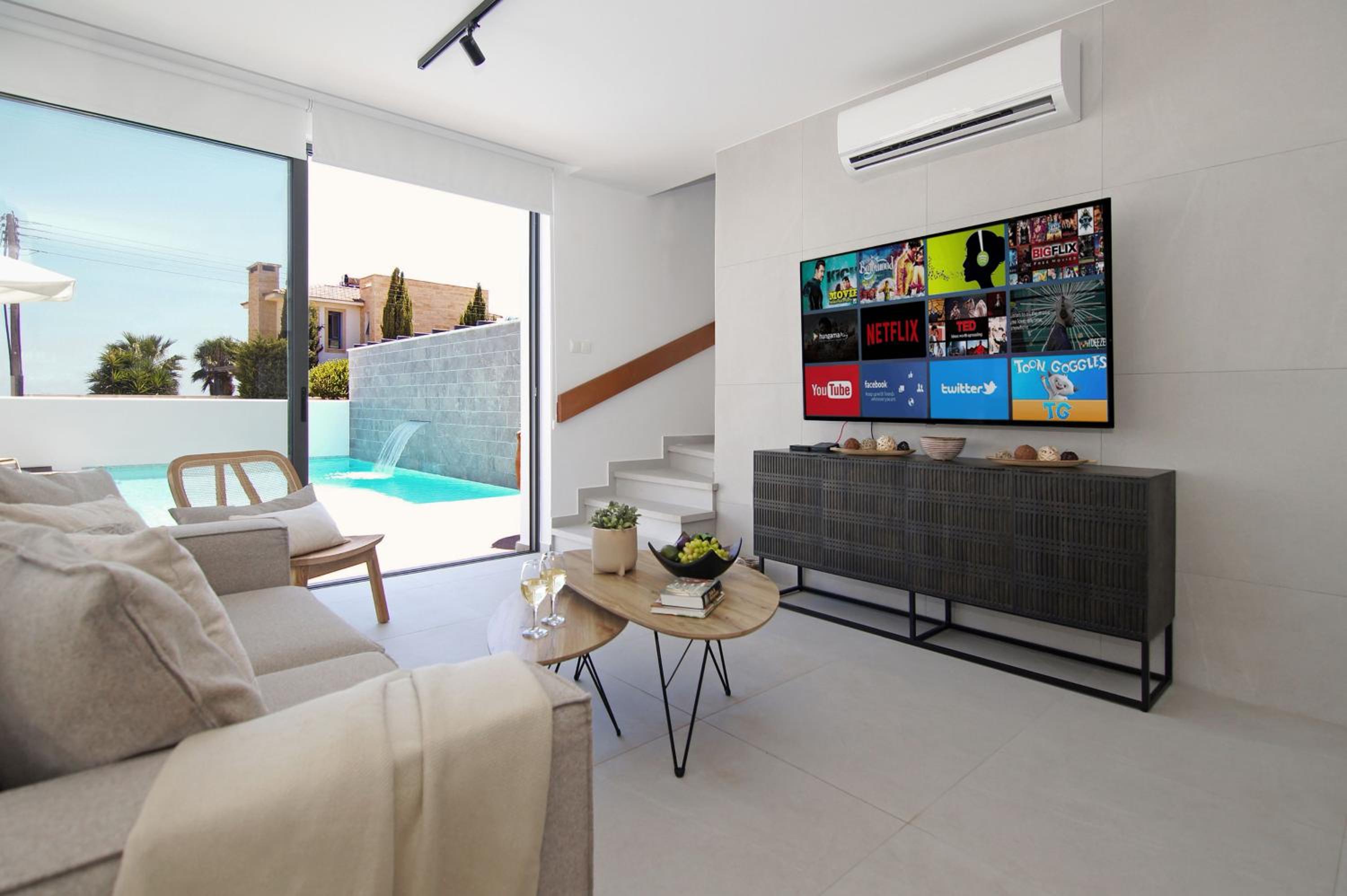Votsalo Villa - 30m from Med Sea