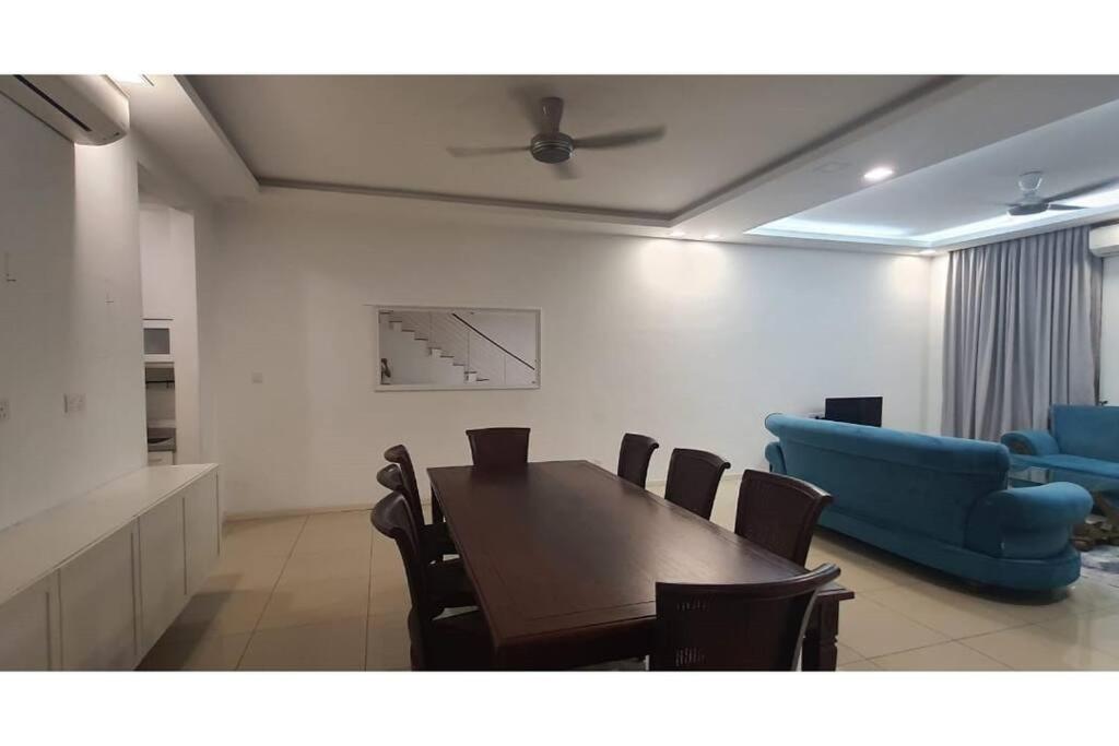 2 storey house at U12 Shah Alam photo 2
