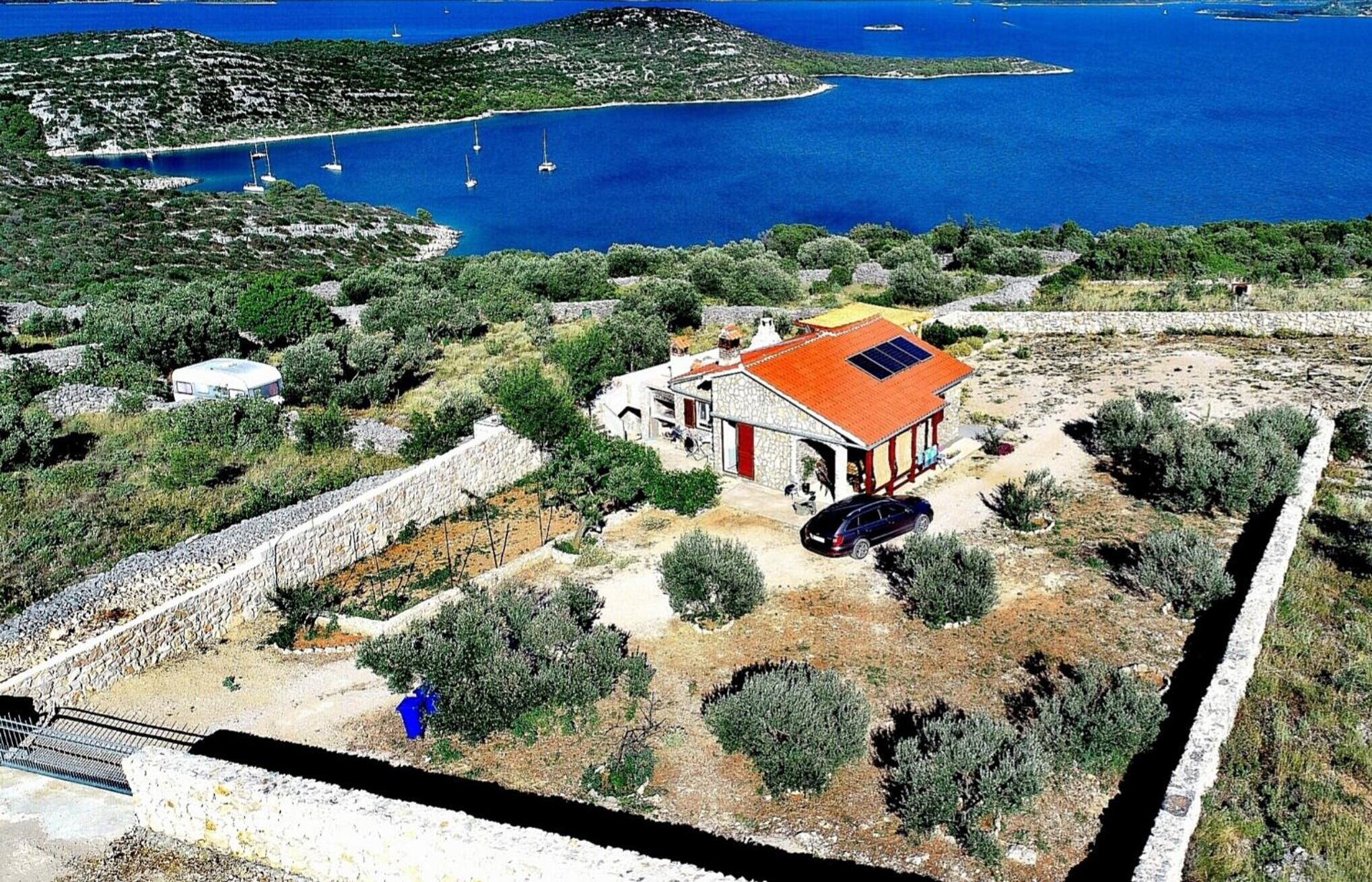 Una