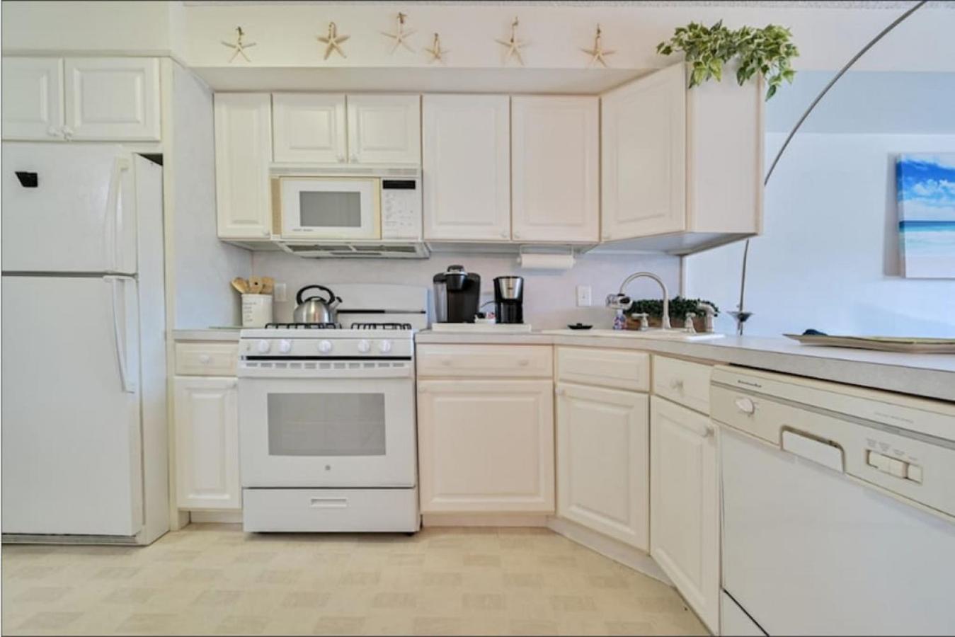 New Ocean Front Couples Family Retreat Close2AC view 2