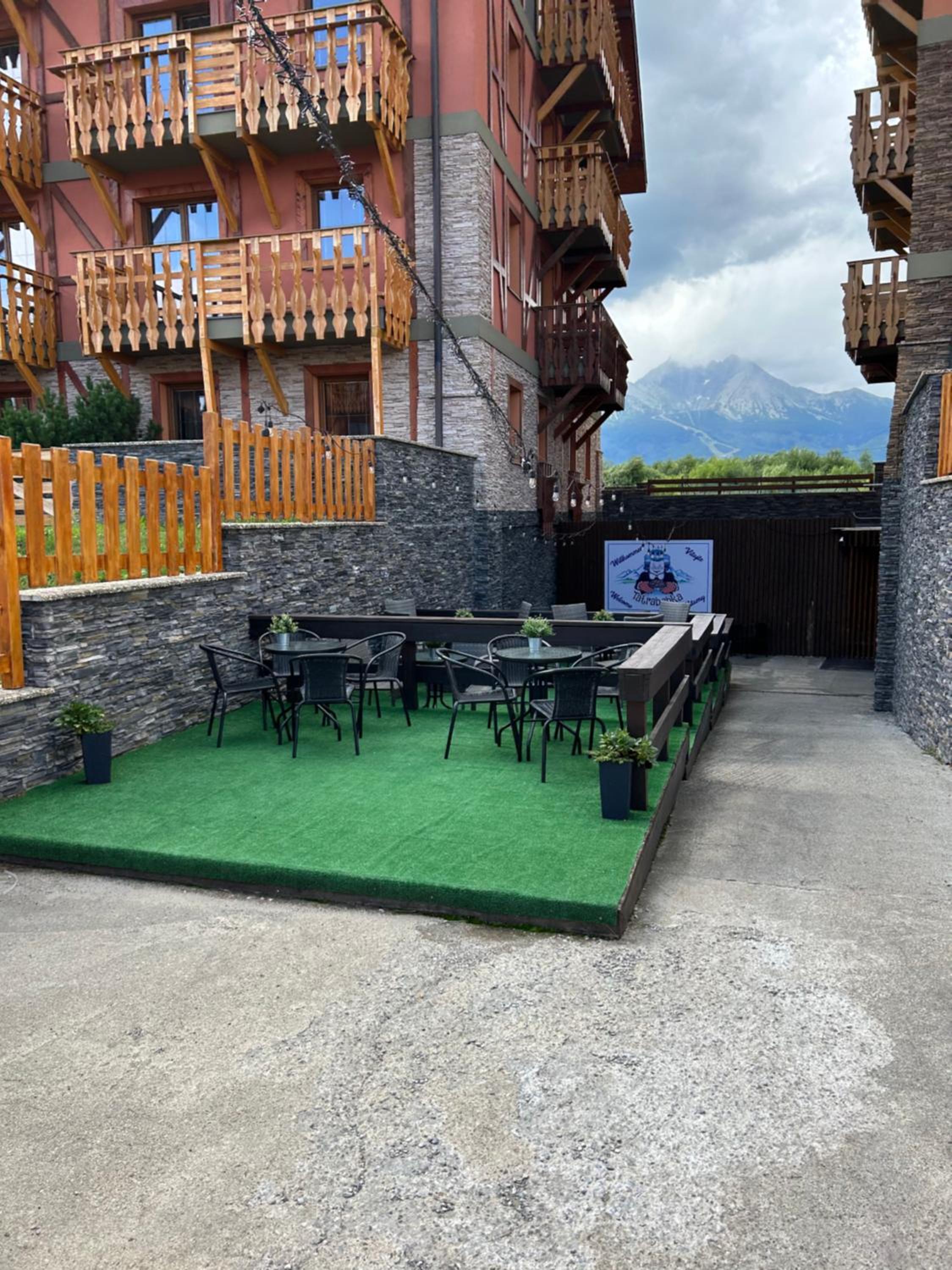 ApartLiv