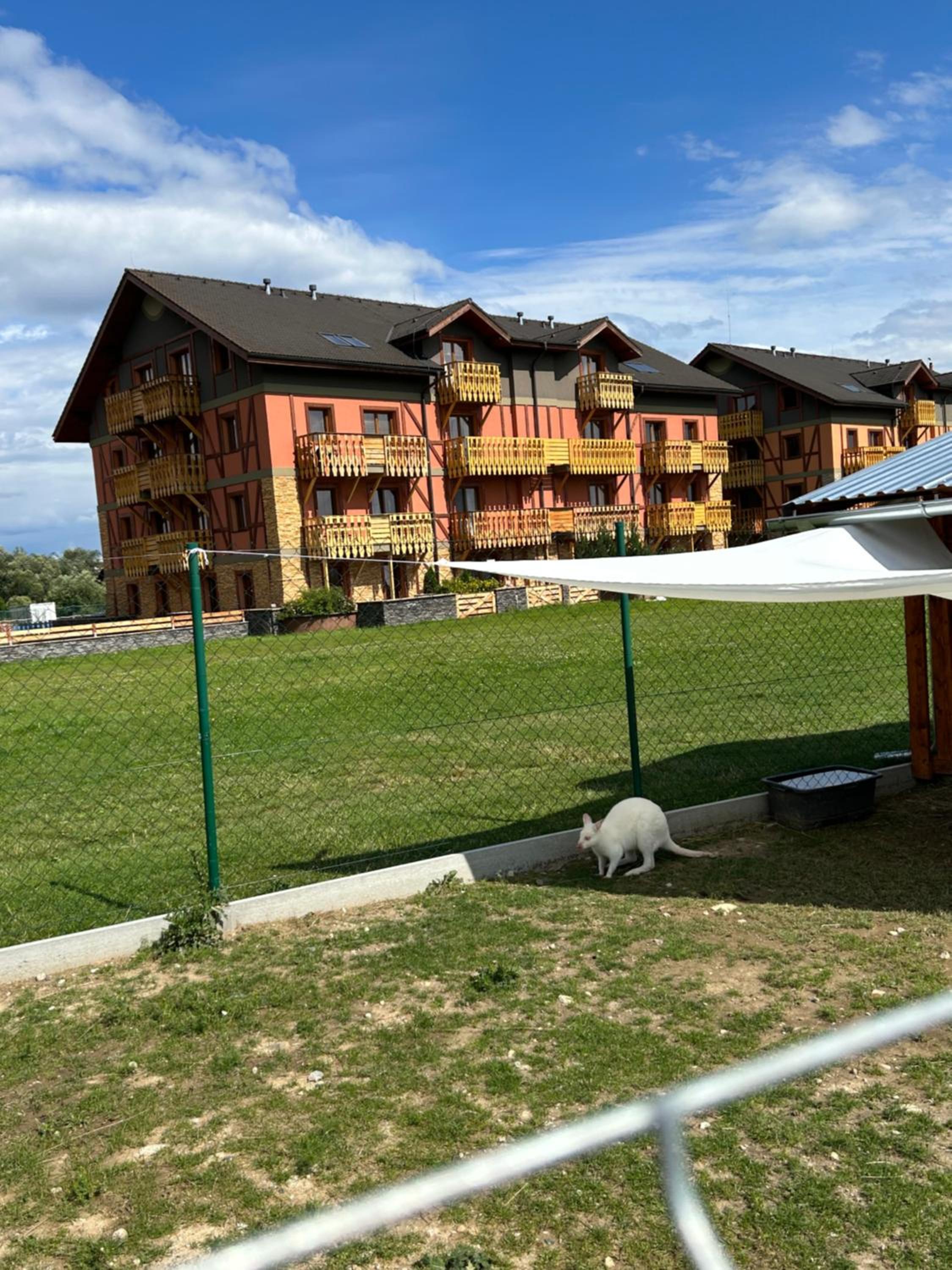 ApartLiv