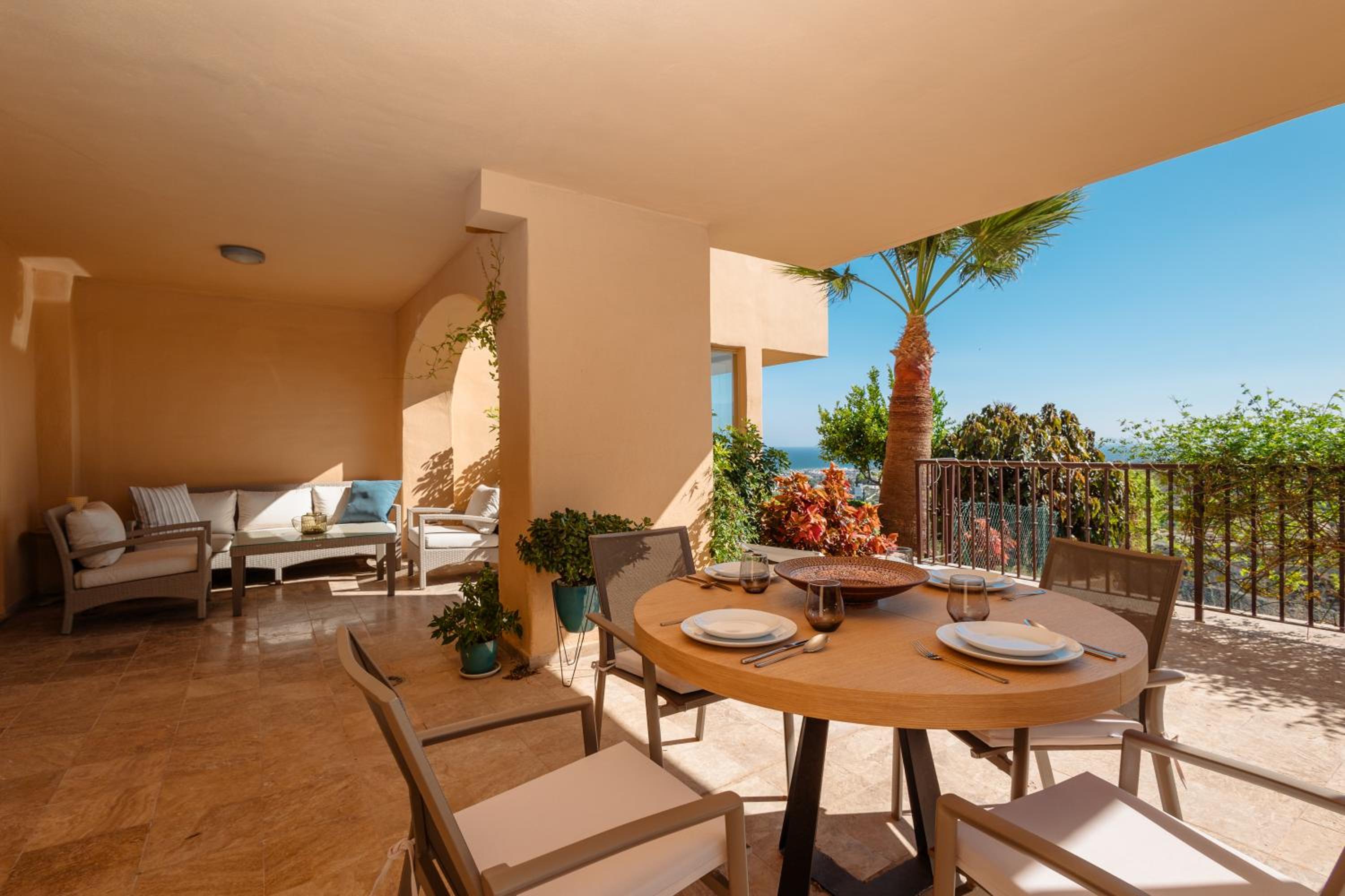 Beautiful apartment, with private terrace in Benahavís, Marbella