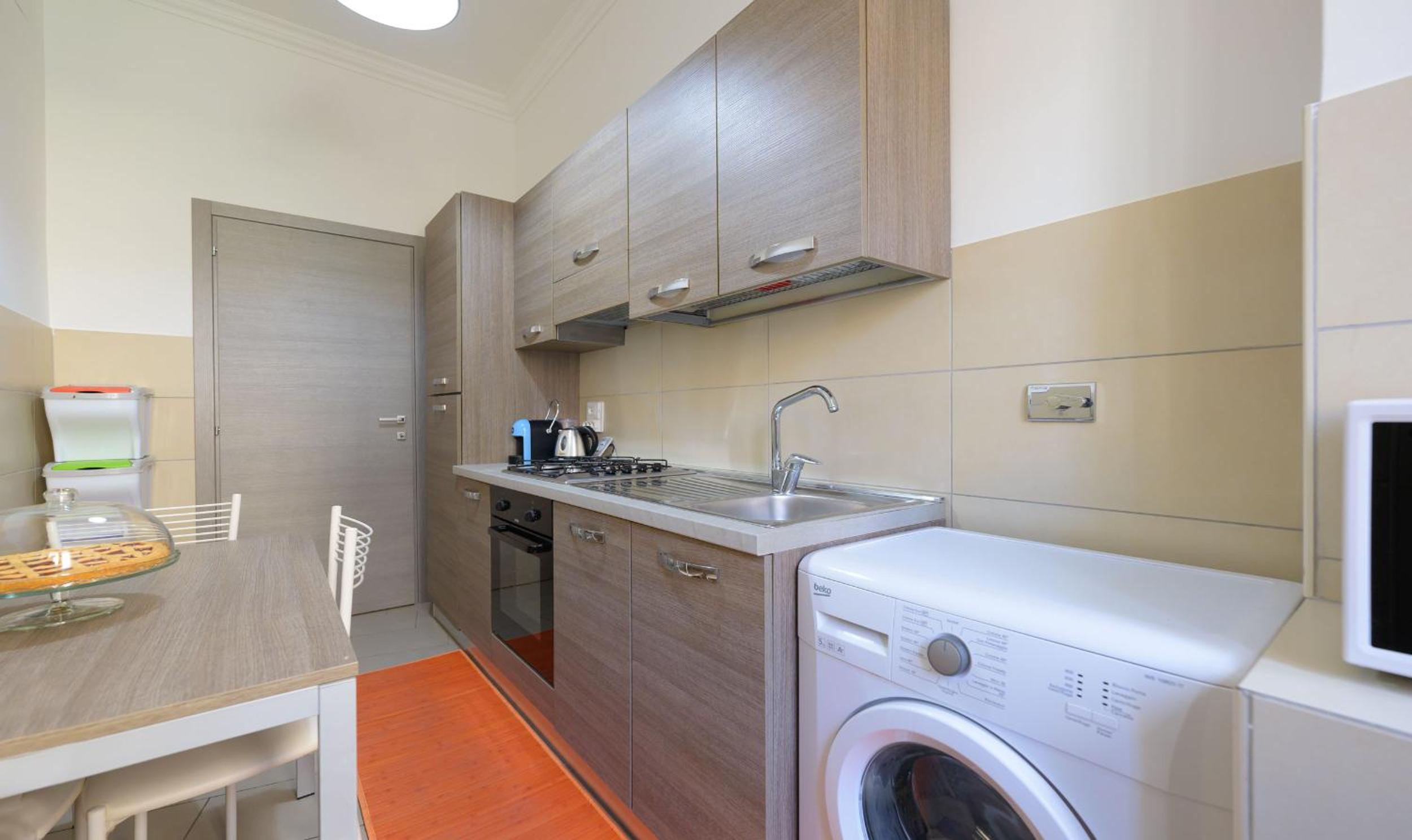 PeoniaMaximaHouse -Piazza Bologna-