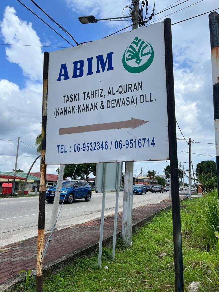 Rumah Tamu Zeha Muar Johor