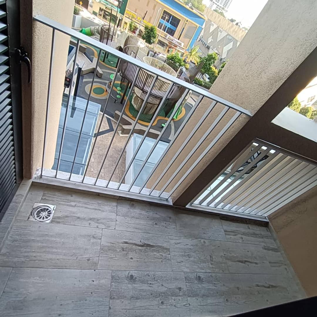 Sky Trees Bukit Indah Nflix Disney Plus Pools Balcony