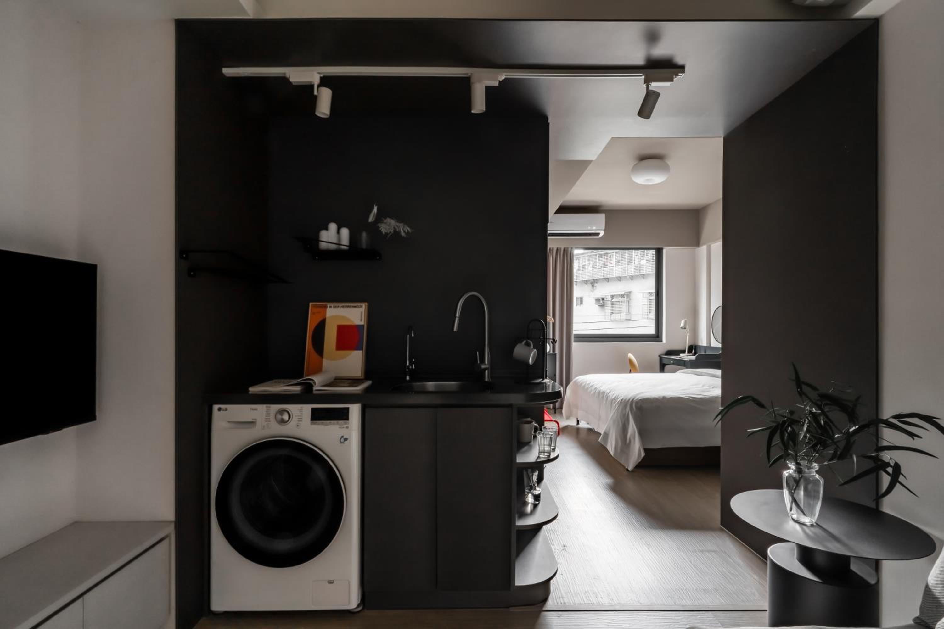 Lin Apartments by Olala Homes