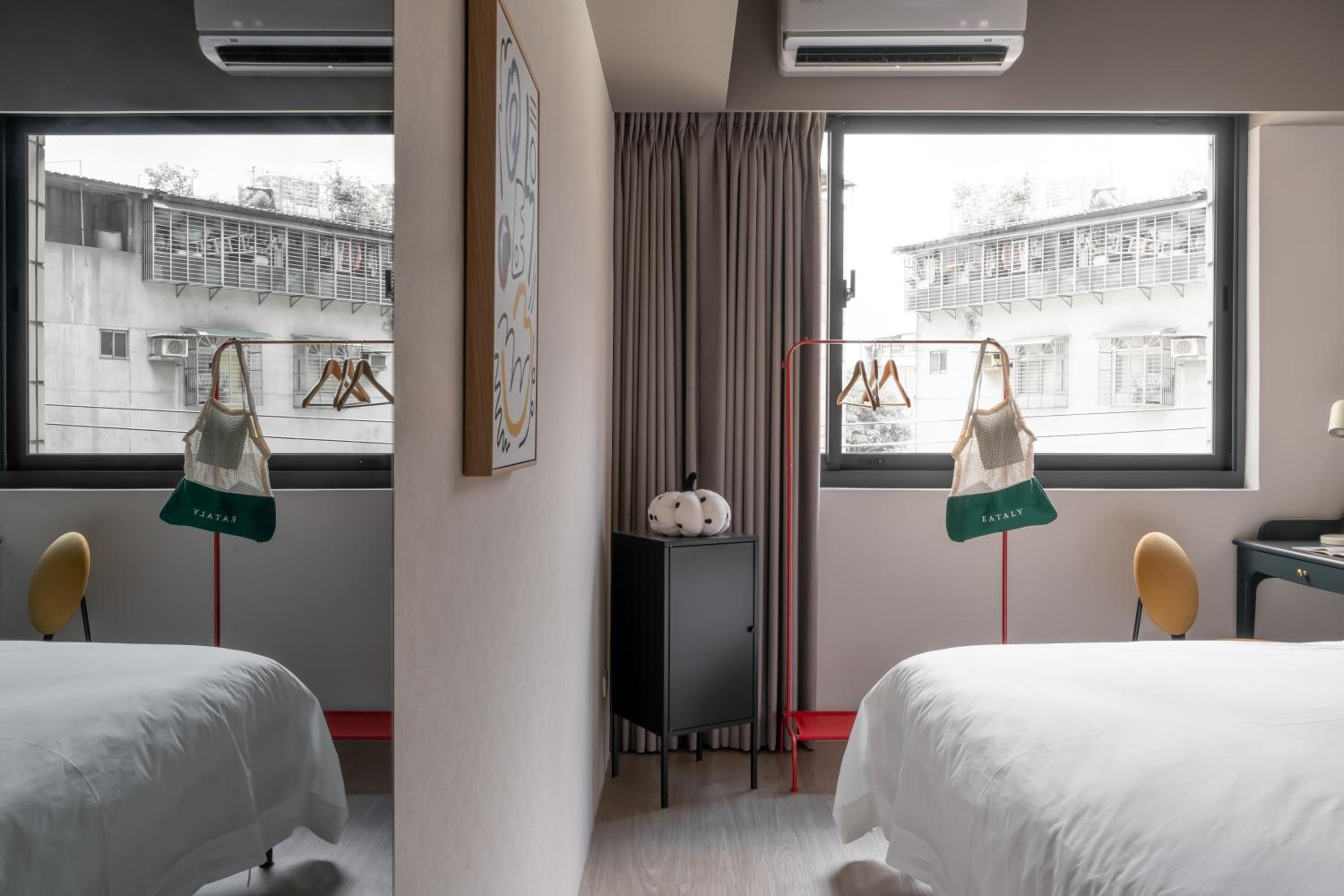 Lin Apartments by Olala Homes