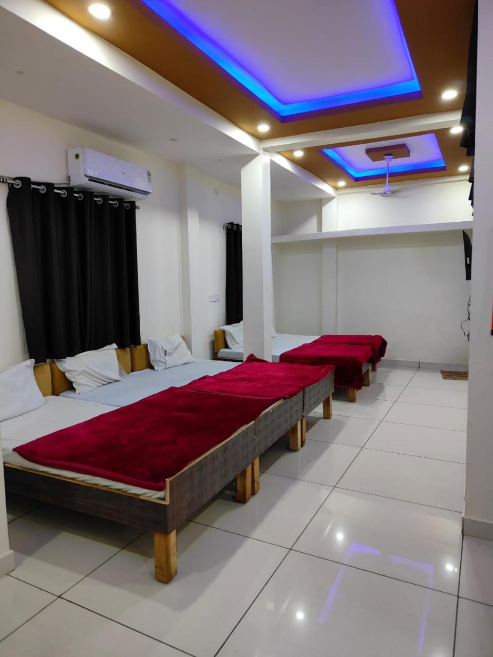 SHREE HARI LOK HOME STAY view 4