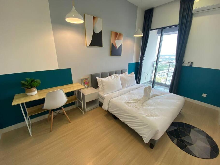 ContiNew Residence 1BR near TRX by StayHere