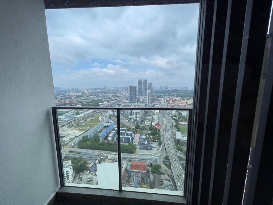 ContiNew Residence 1BR near TRX by StayHere