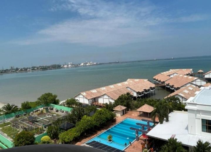Block B and A Glory Beach Resort Port Dickson photo 5