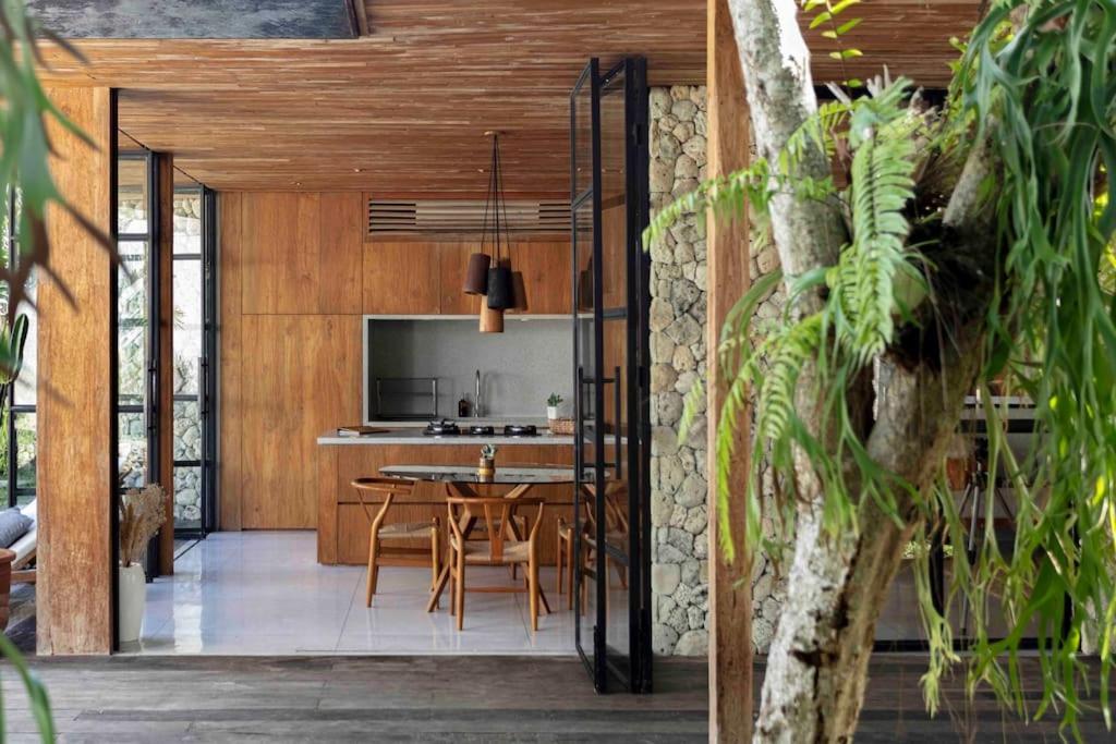 OLA HOUSE Uluwatu Bespoke 2 BR with Salt Water Pool 10 minutes to Best Beaches view 4