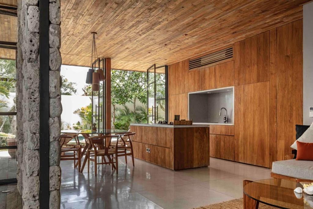 OLA HOUSE Uluwatu Bespoke 2 BR with Salt Water Pool 10 minutes to Best Beaches view 3