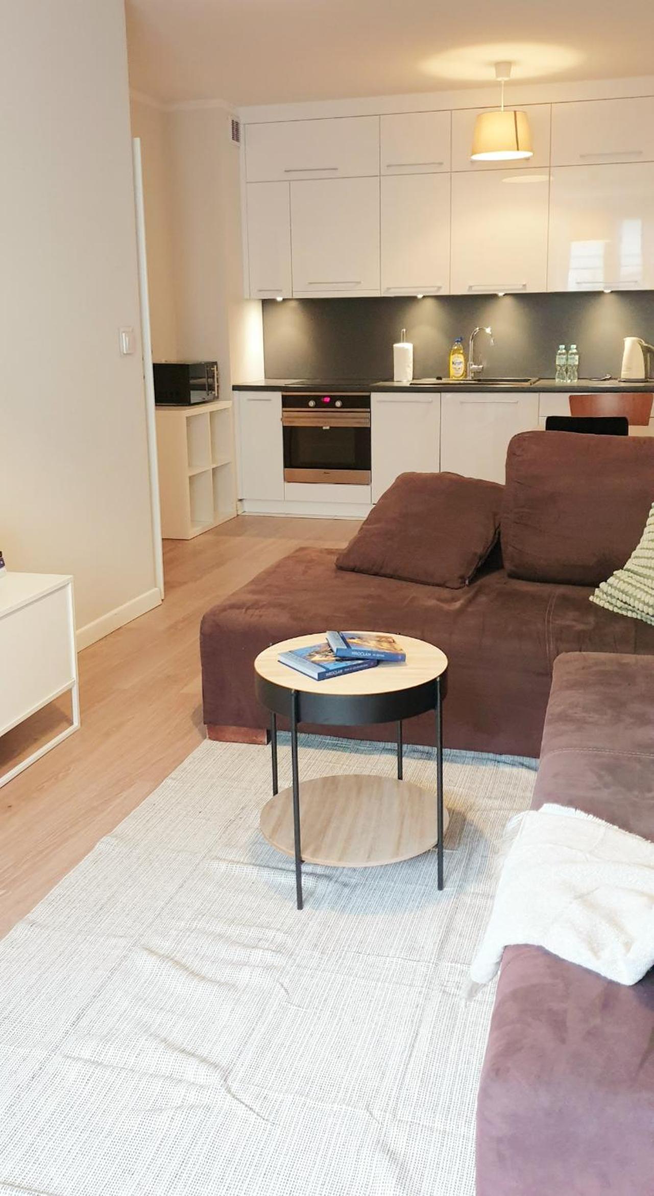 Klimatyczny apartament z balkonem w samym centrum Wrocławia - W6 view 2