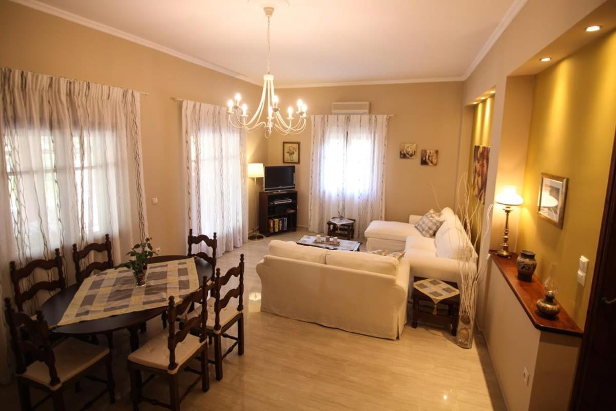 Enchanting Ipsos Haven 3 Bedrooms Villa Magia Al Fresco Dining view 5