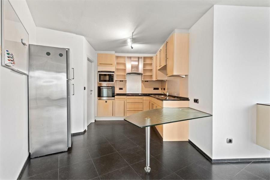 Luxury penthouse in the center of Ostend T101
