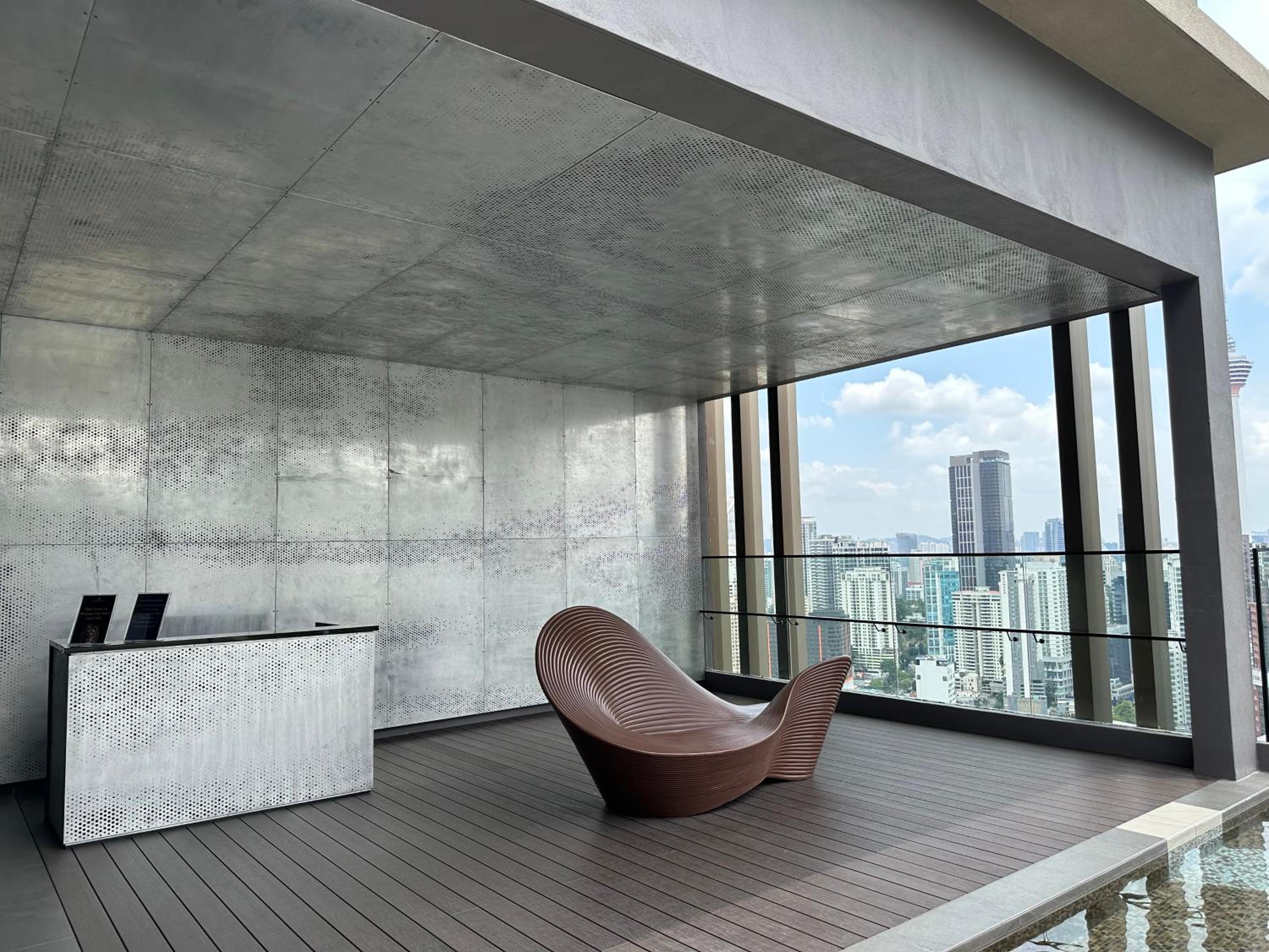 Axon Residence by Western Suites