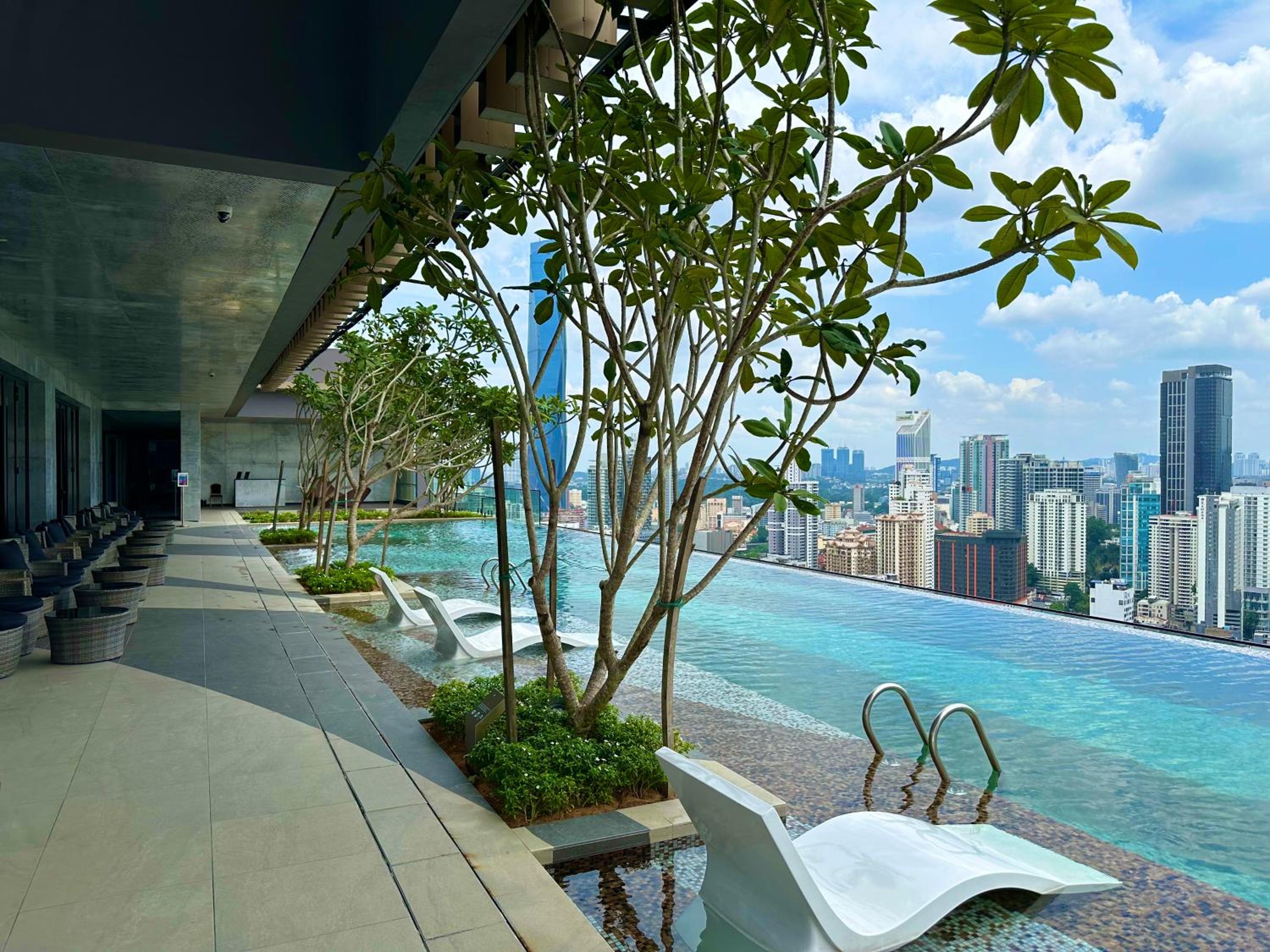 Axon Residence by Western Suites