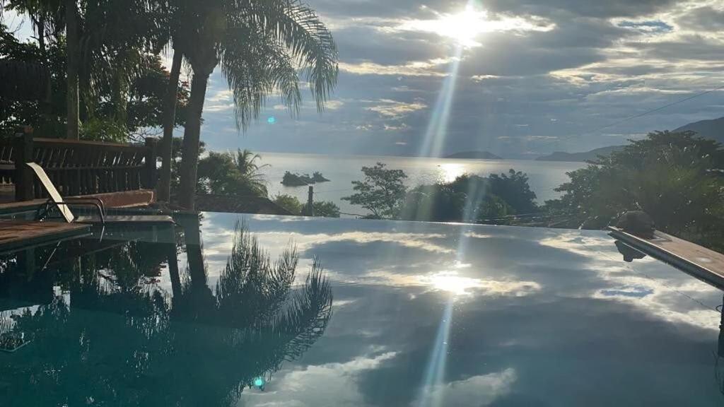 Belíssima casa em Ilhabela