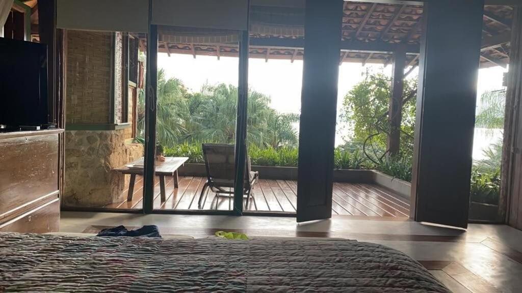 Belíssima casa em Ilhabela