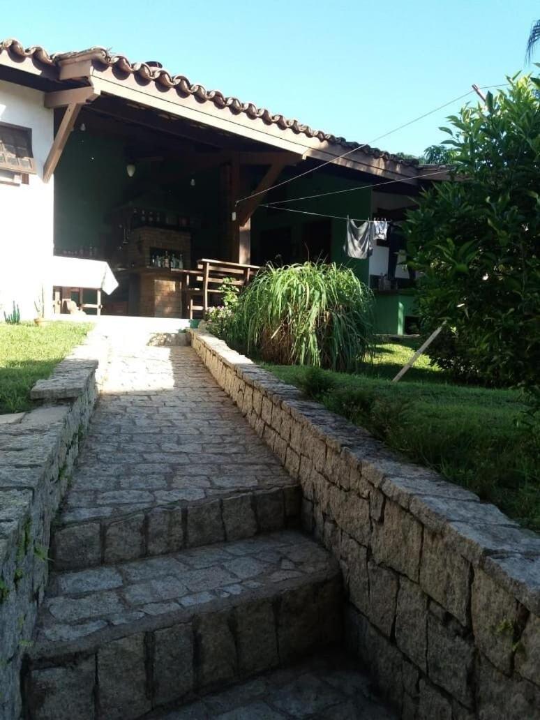 Maravilhosa casa em Ilhabela - Praia do Julião