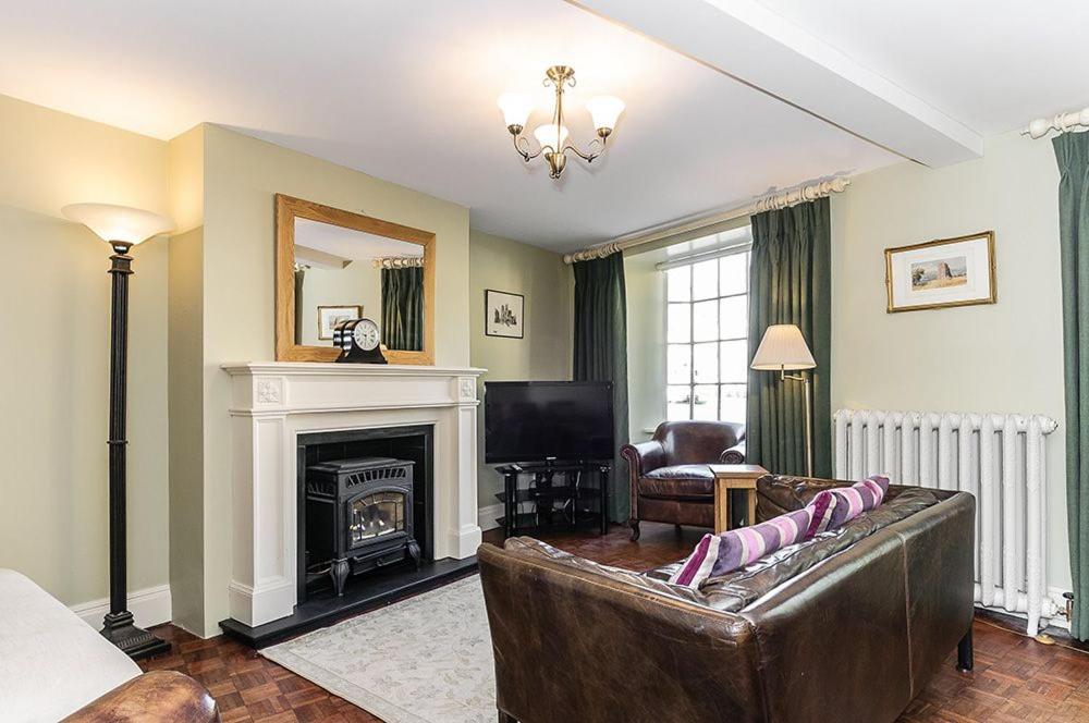 Wixey House view 4