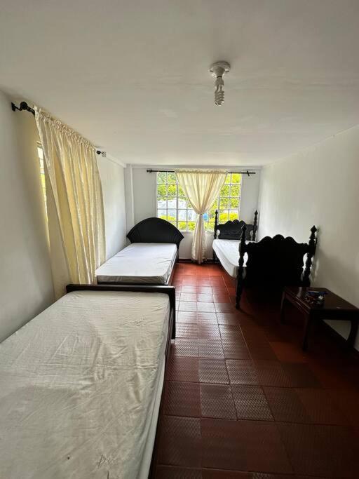 Villa Mercy, finca con jacuzzi cerca a Pereira