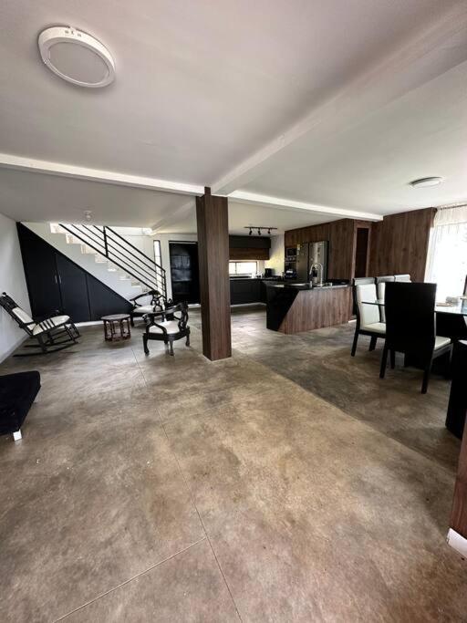 Villa Mercy, finca con jacuzzi cerca a Pereira