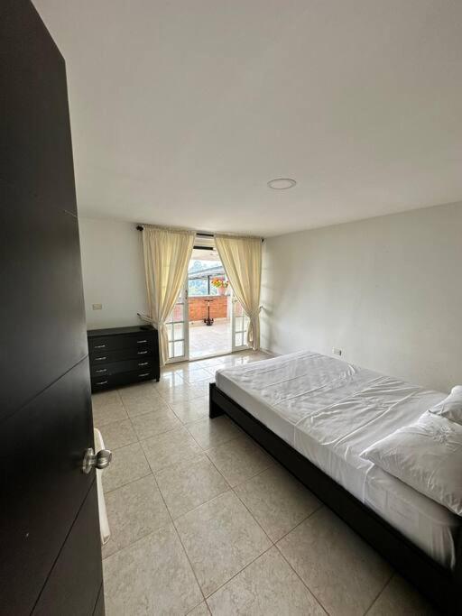 Villa Mercy, finca con jacuzzi cerca a Pereira