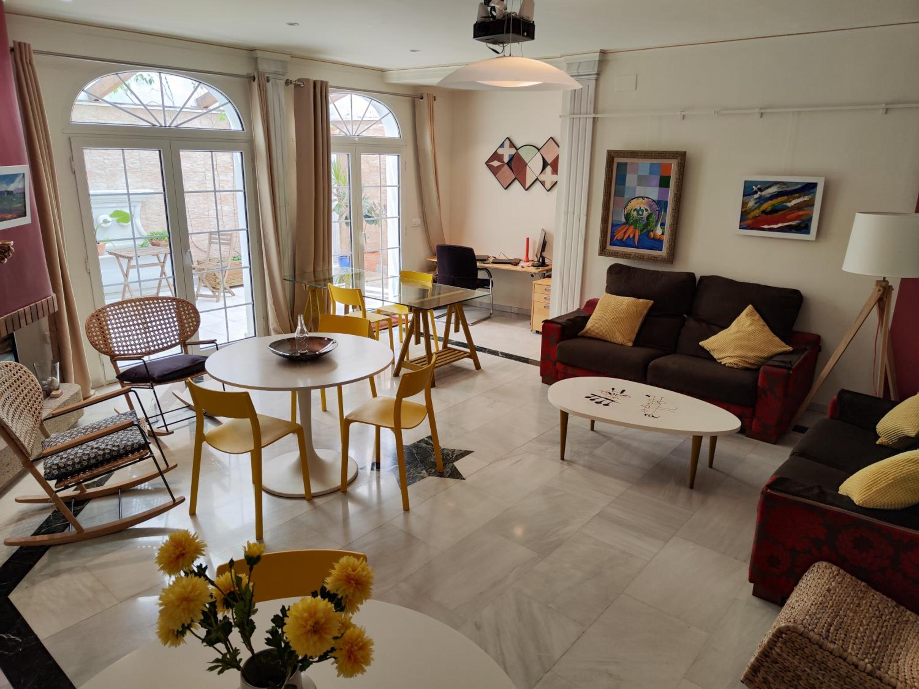 lounge