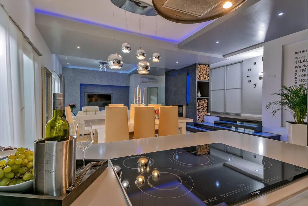 Luxury Villa,private pool, sauna,Jacuzzi,near Split