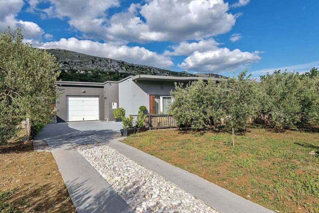 Luxury Villa,private pool, sauna,Jacuzzi,near Split