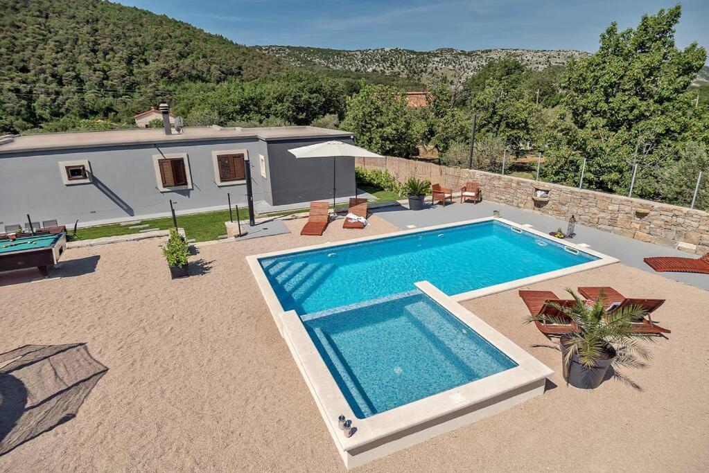 Luxury Villa,private pool, sauna,Jacuzzi,near Split