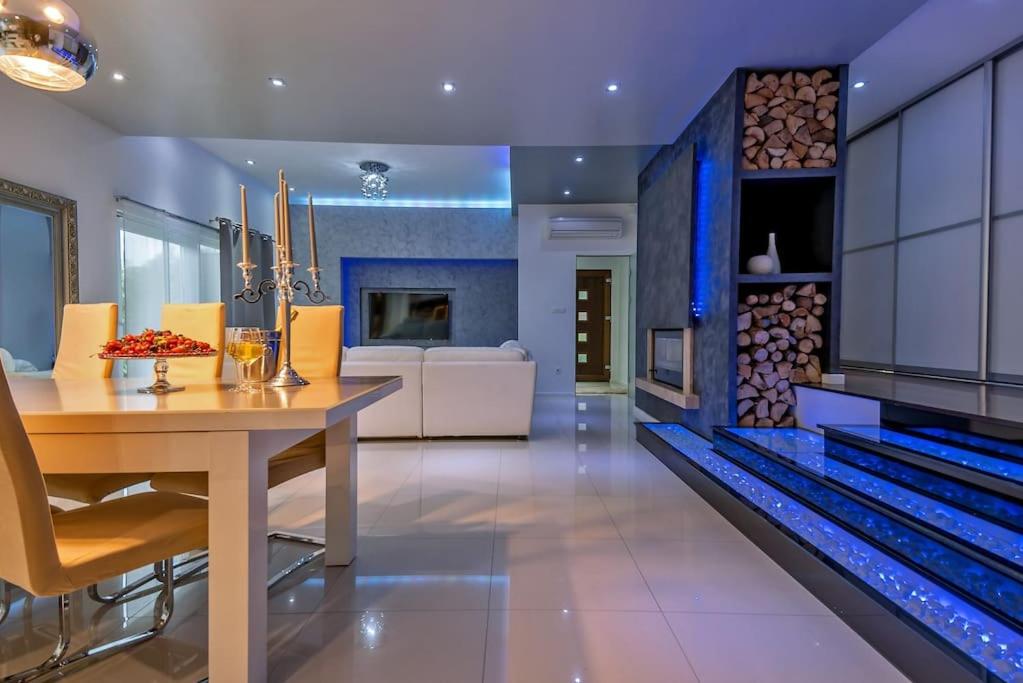 Luxury Villa,private pool, sauna,Jacuzzi,near Split
