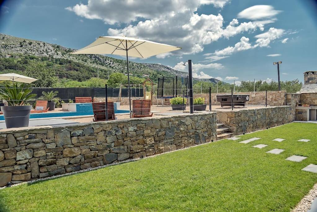 Luxury Villa,private pool, sauna,Jacuzzi,near Split