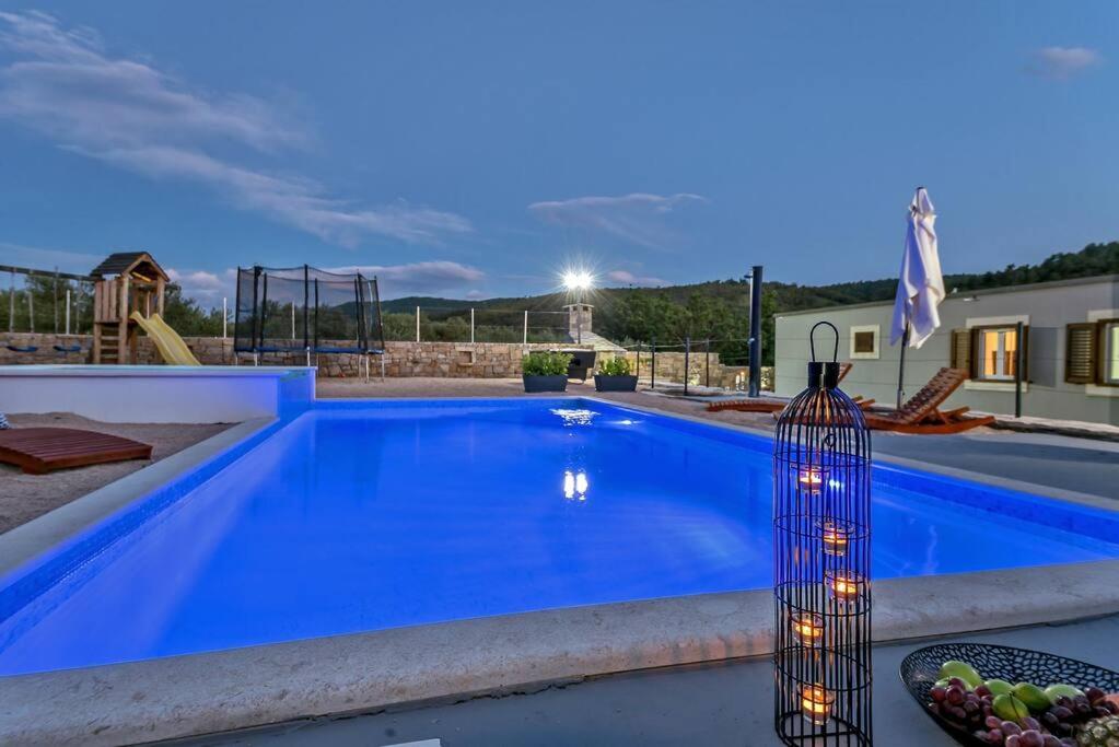 Luxury Villa,private pool, sauna,Jacuzzi,near Split
