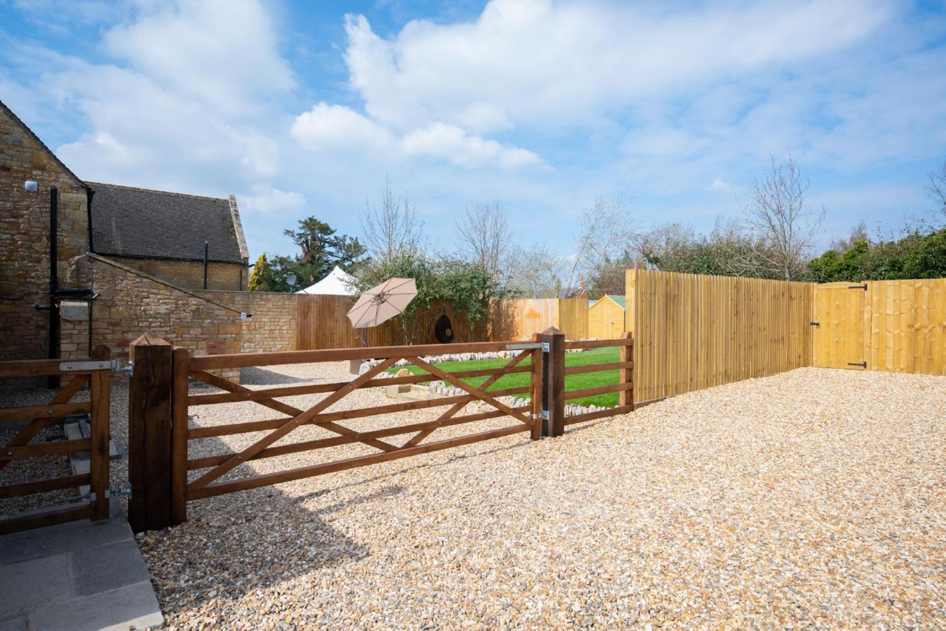 Vine Cottage view 3